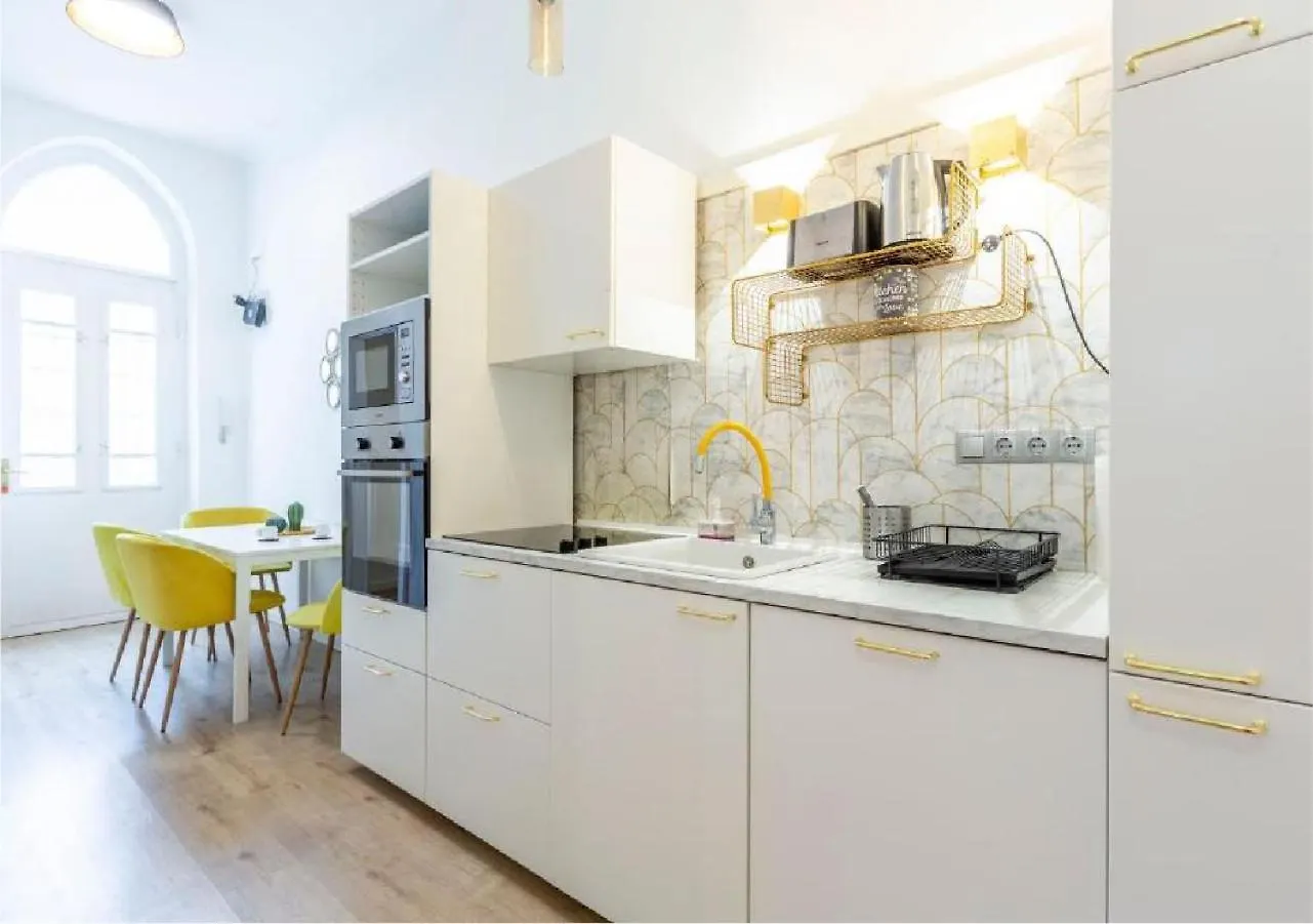Exclusive Veres Palne Apartment By Cavaland Budapeşte 0*,